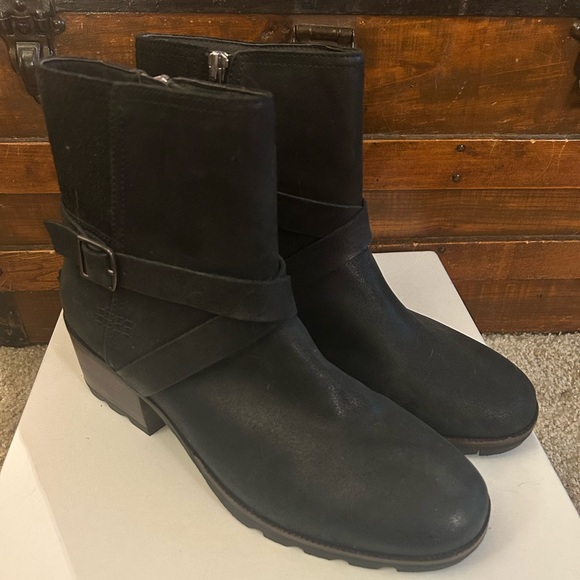 Sorel Cate Womens Boots Size 10.5 Black Leather Buckle Zip Boot Shoes - NWT - Picture 1 of 7